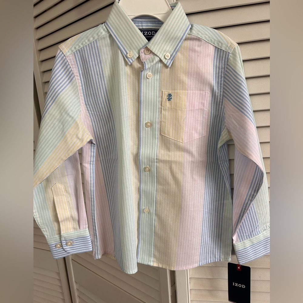 Boys IZOD button down long sleeve shirt - Size 5